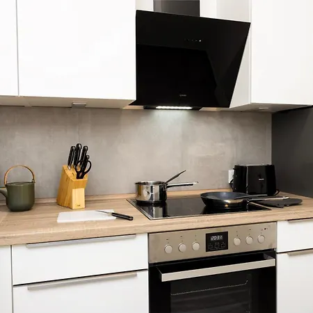 New - Nora - Messe - Airport