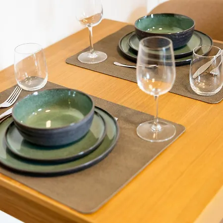 New - Nora - Messe - Airport دريسدن