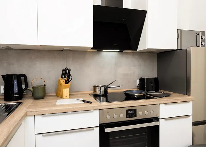 New - Nora - Messe - Airport