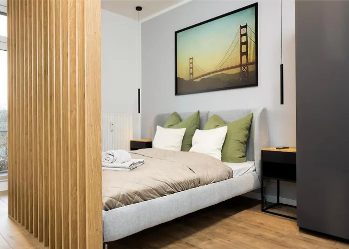 New - Nora - Messe - Airport * Δρέσδη